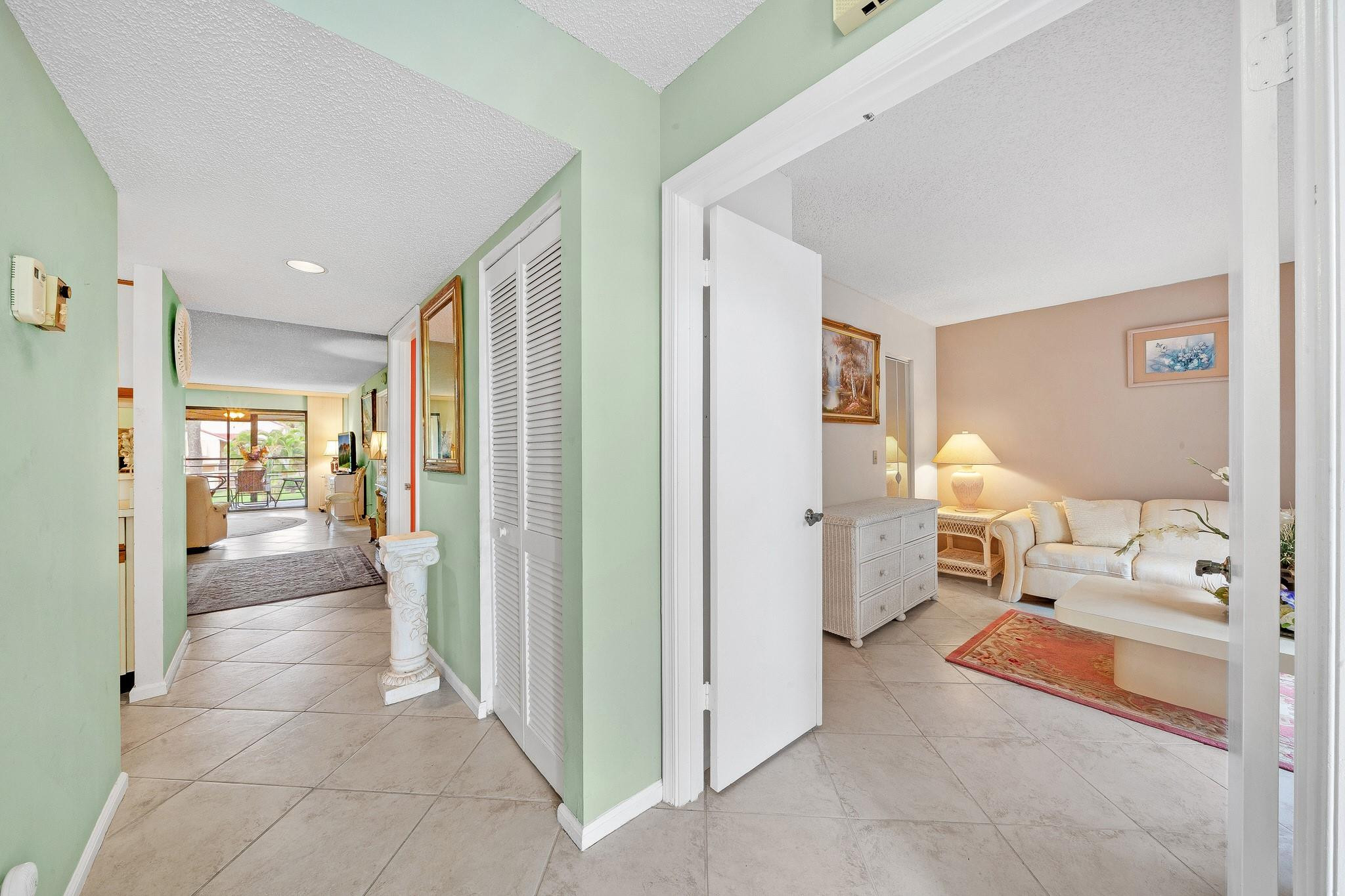 5306 Cedar Lake Drive 203 Property Photo 5