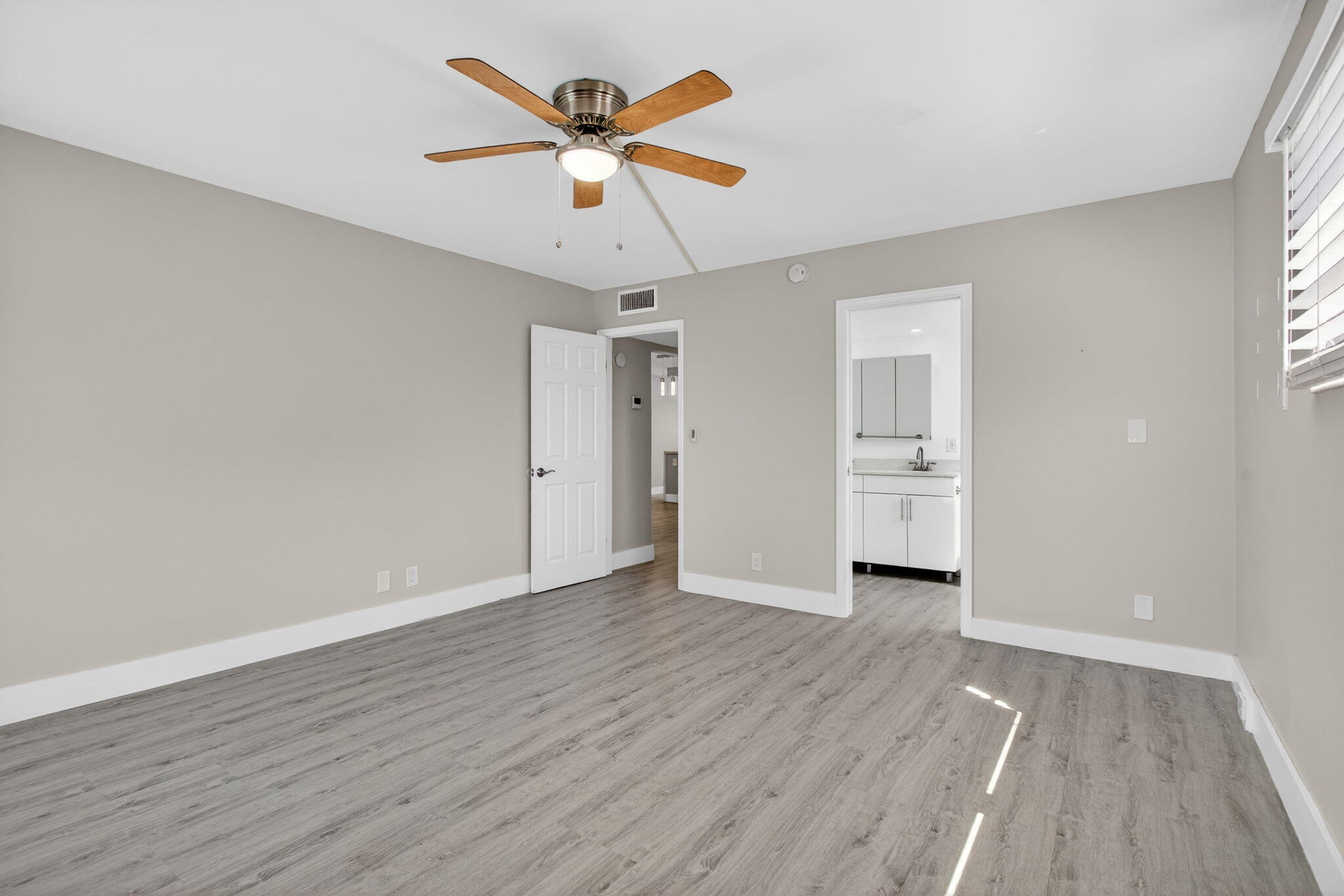 2102 Lucaya Bend A3 Property Photo 15