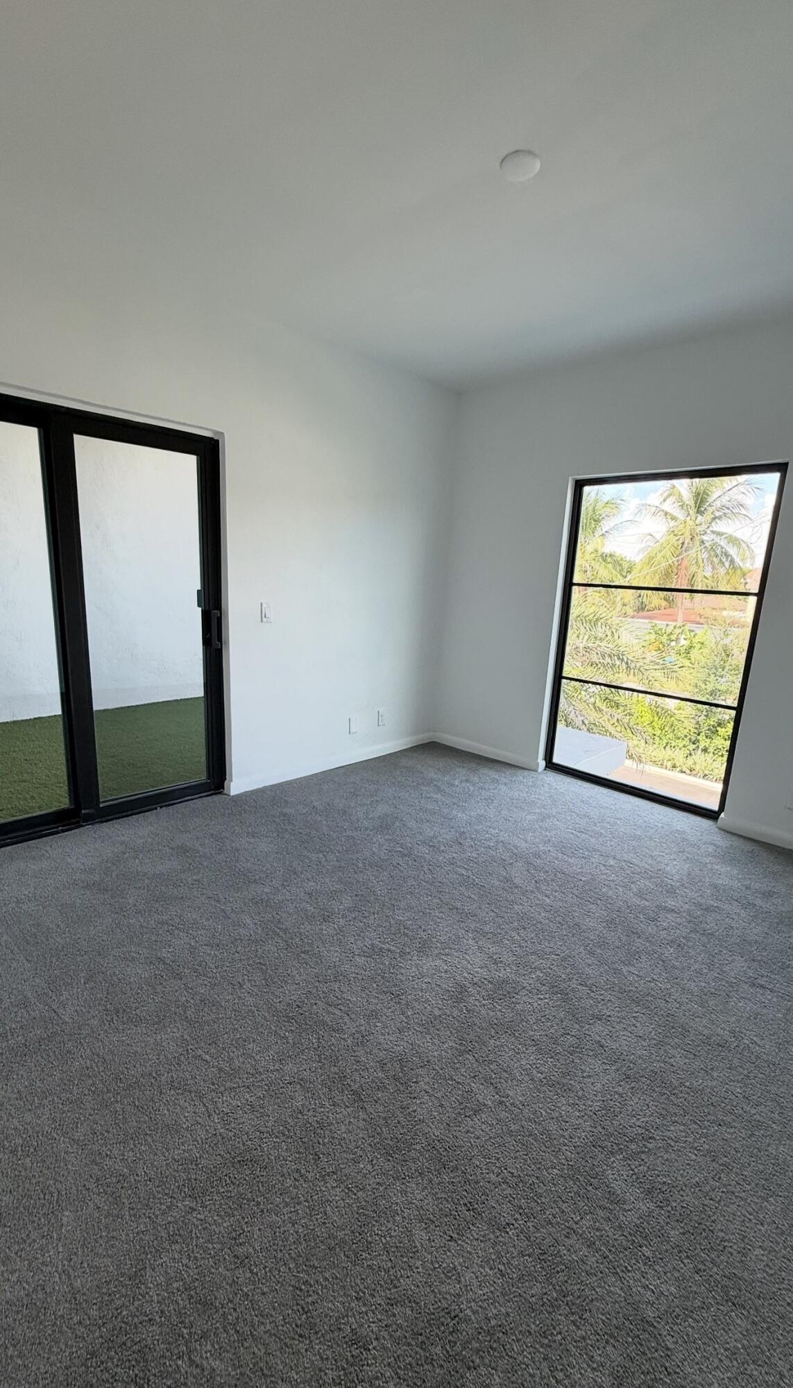 2511 Pierce Street 2 Property Photo 9
