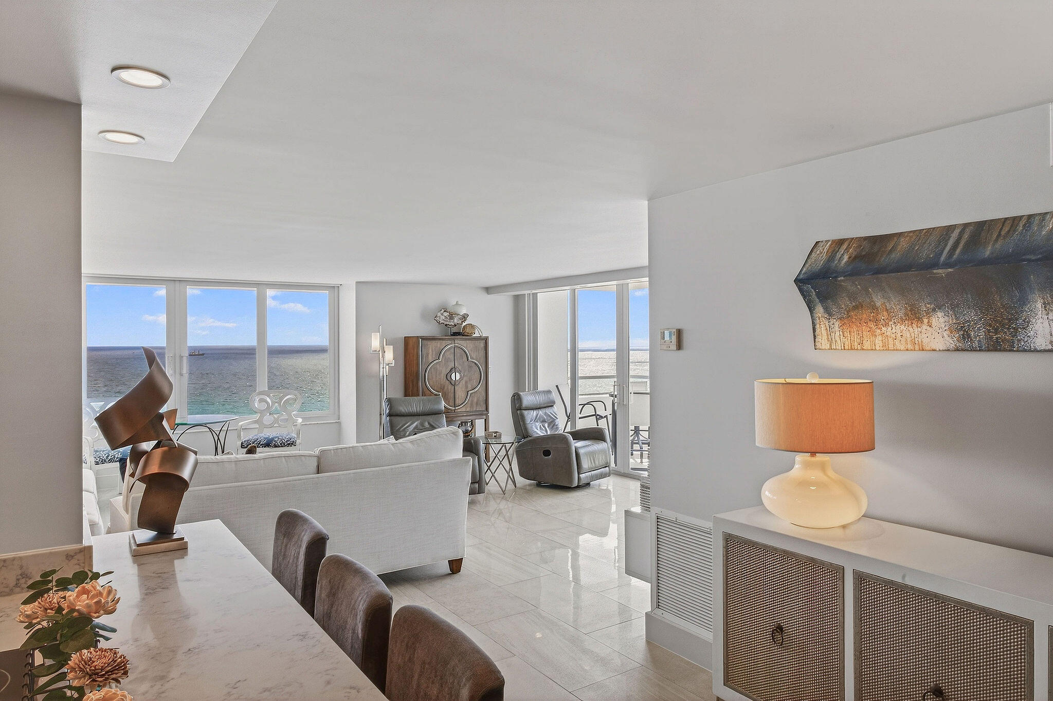 545 S Fort Lauderdale Beach Boulevard 1702 Property Photo 4