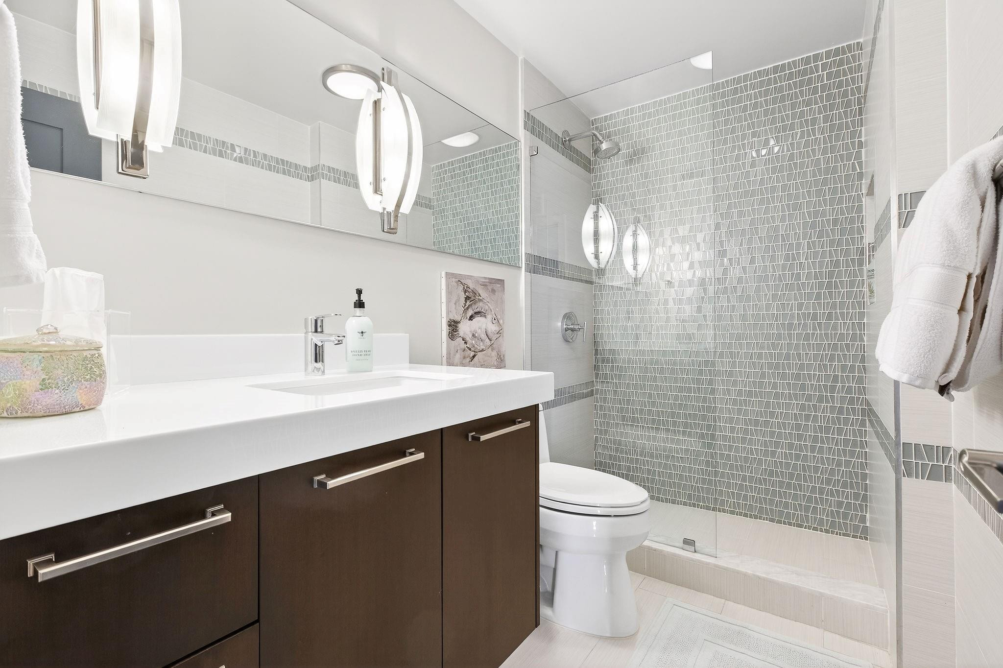 545 S Fort Lauderdale Beach Boulevard 1702 Property Photo 52