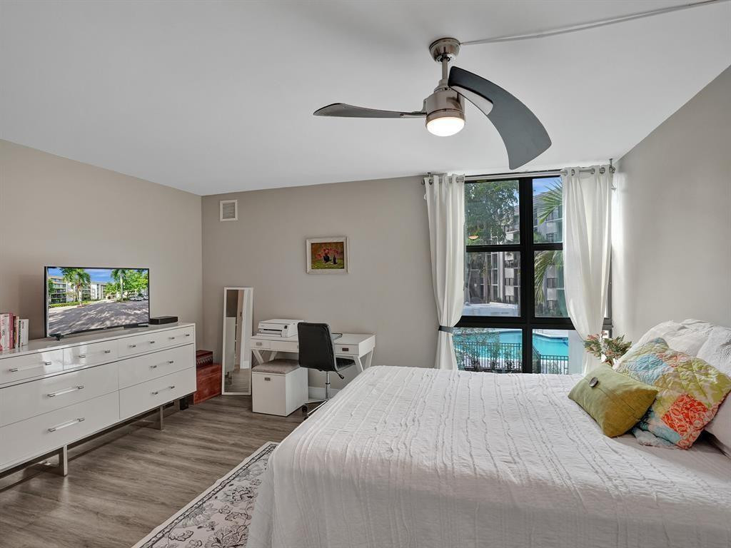 1301 River Reach Drive 201 Property Photo 15