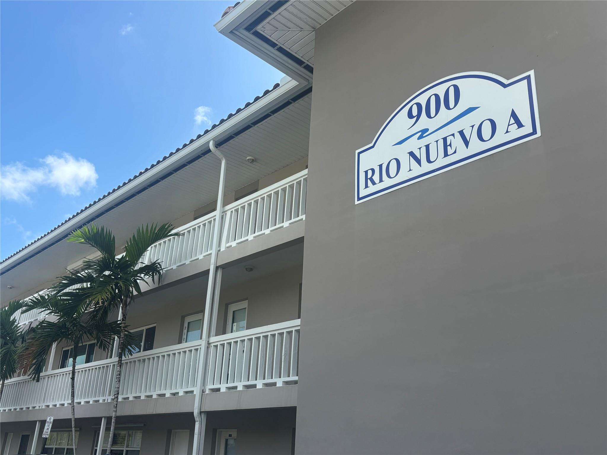 900 SW 12th Street 202