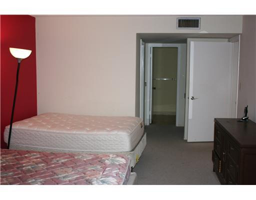 1915 Brickell Avenue 1104c Property Photo 12