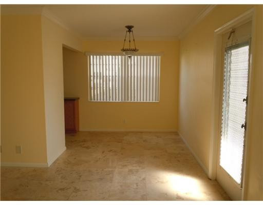 F1175329 Property Photo 1