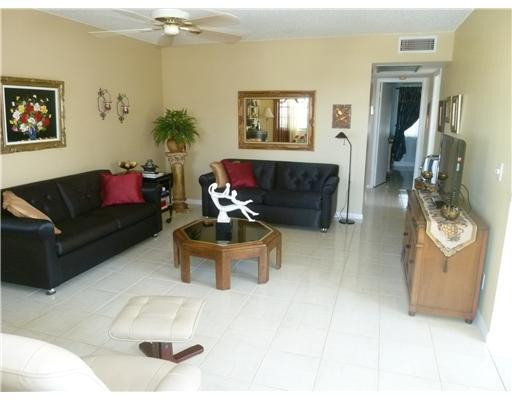 F1179212 Property Photo 1