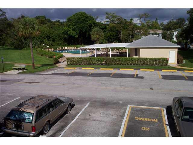 F1207885 Property Photo 1