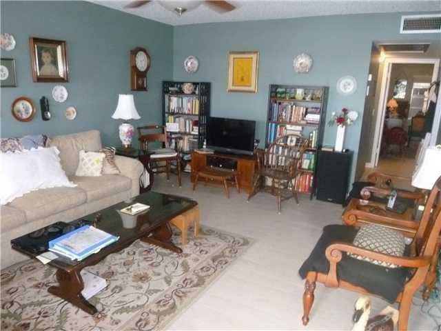 371 Markham Q 371, Deerfield Beach, Fl 33442 Property Photo 1