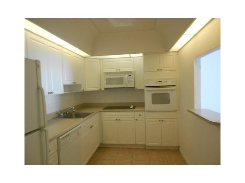 19390 Collins Av 1102 Property Photo 1
