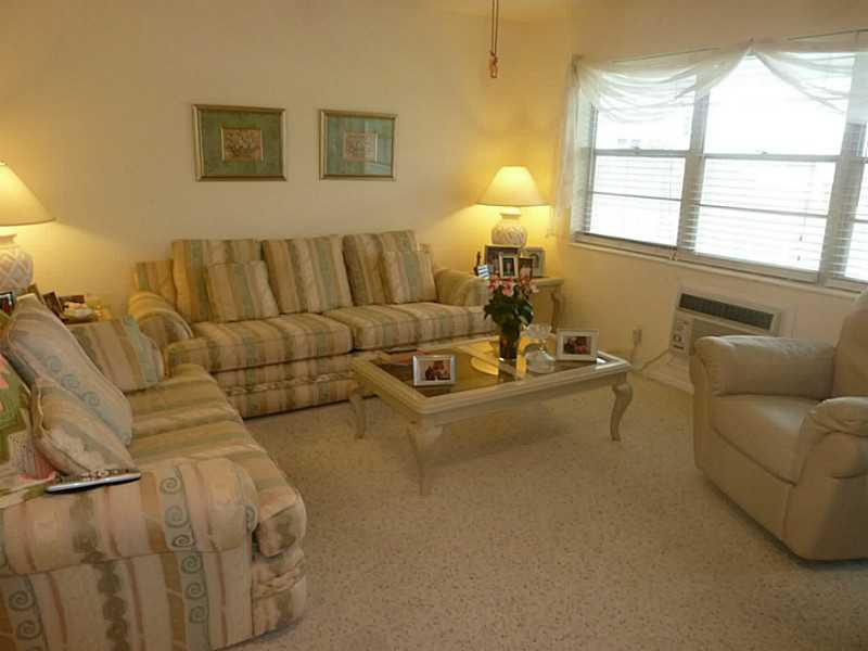 335 Markham O 335, Deerfield Beach, Fl 33442 Property Photo 1