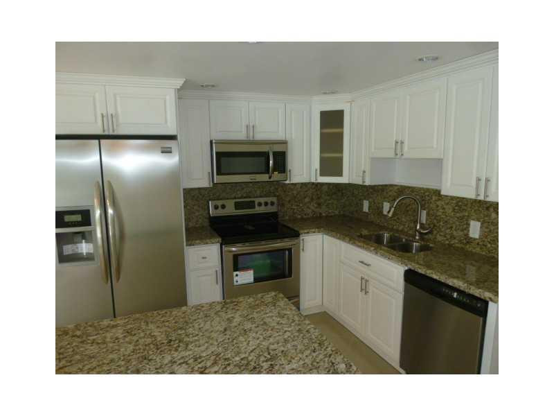 107 Harwood I 107, Deerfield Beach, Fl 33442 Property Photo 1