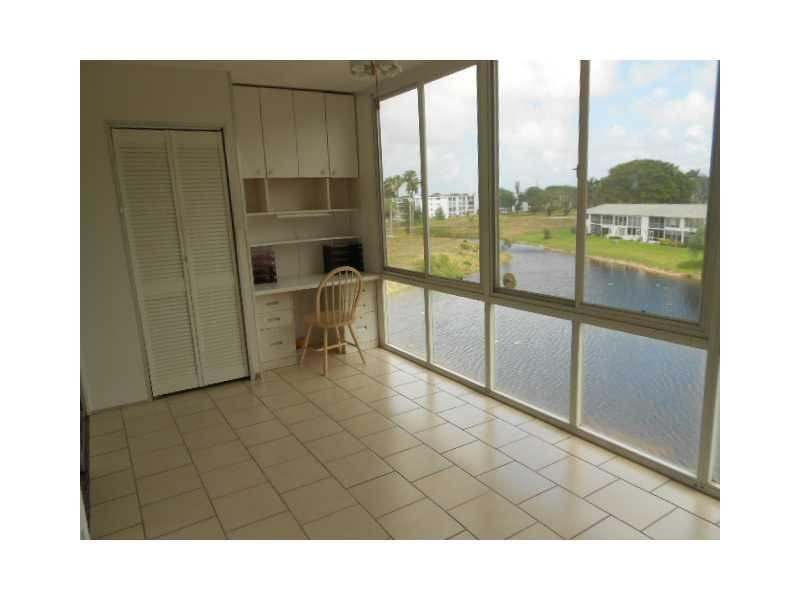 433 Grantham B 433, Deerfield Beach, Fl 33442 Property Photo 1
