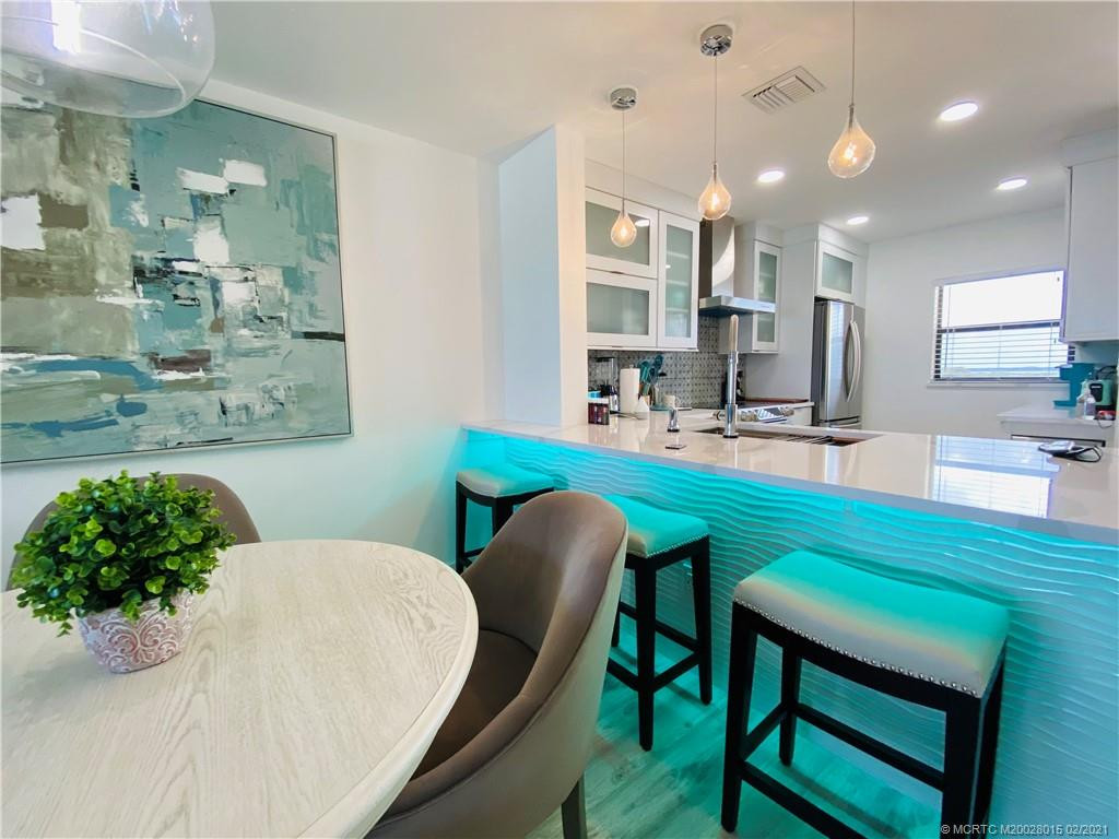 7440 S Ocean Drive 524a Property Photo 1