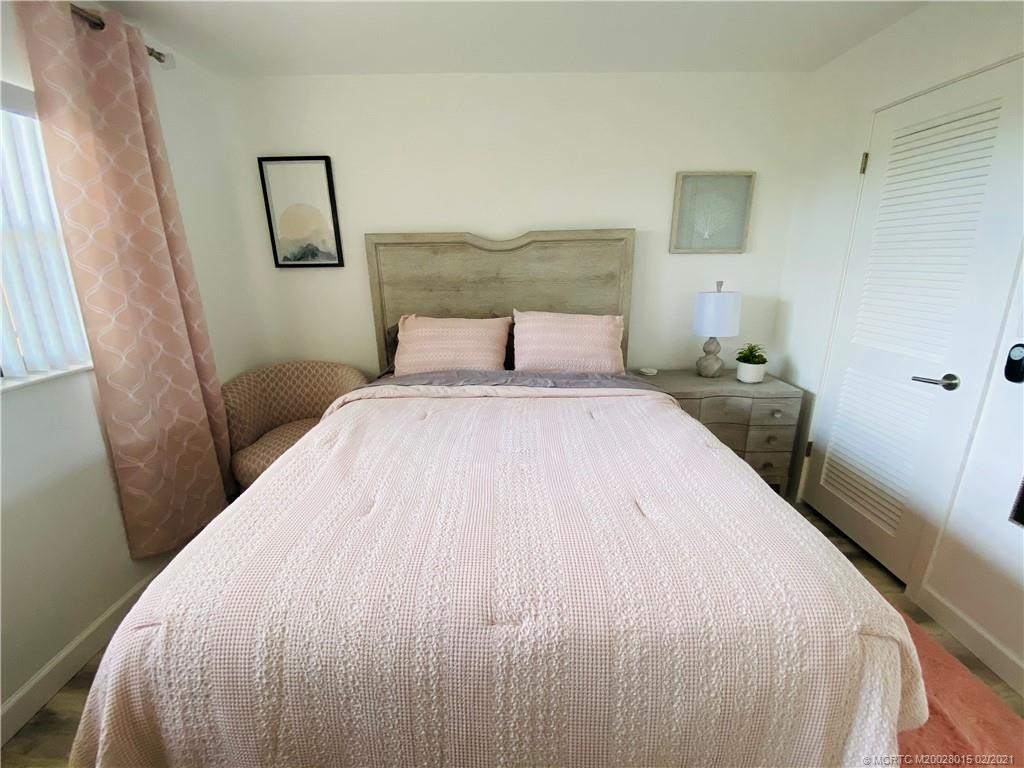 7440 S Ocean Drive 524a Property Photo 8