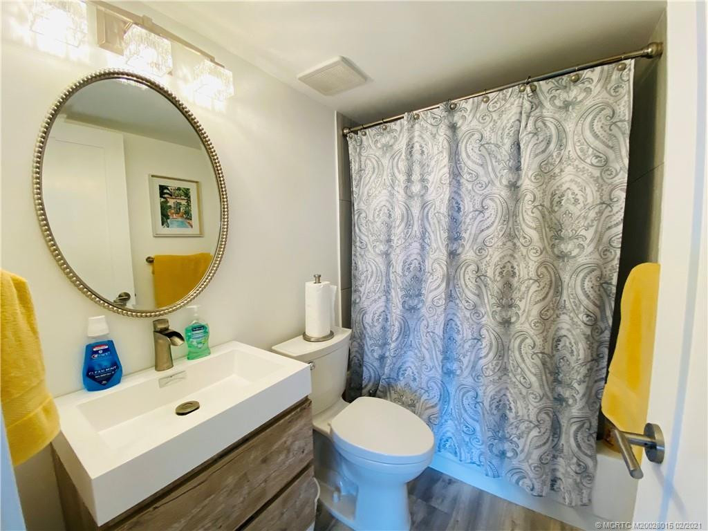 7440 S Ocean Drive 524a Property Photo 9