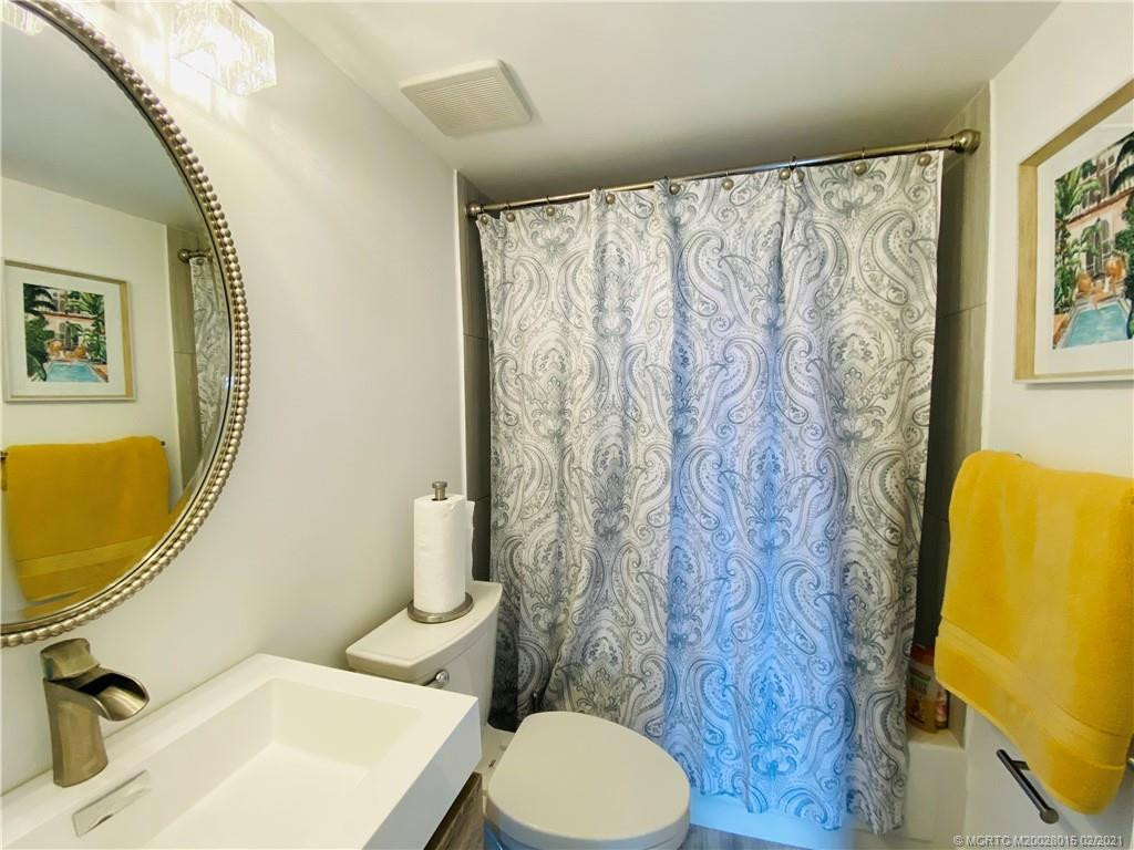 7440 S Ocean Drive 524a Property Photo 10
