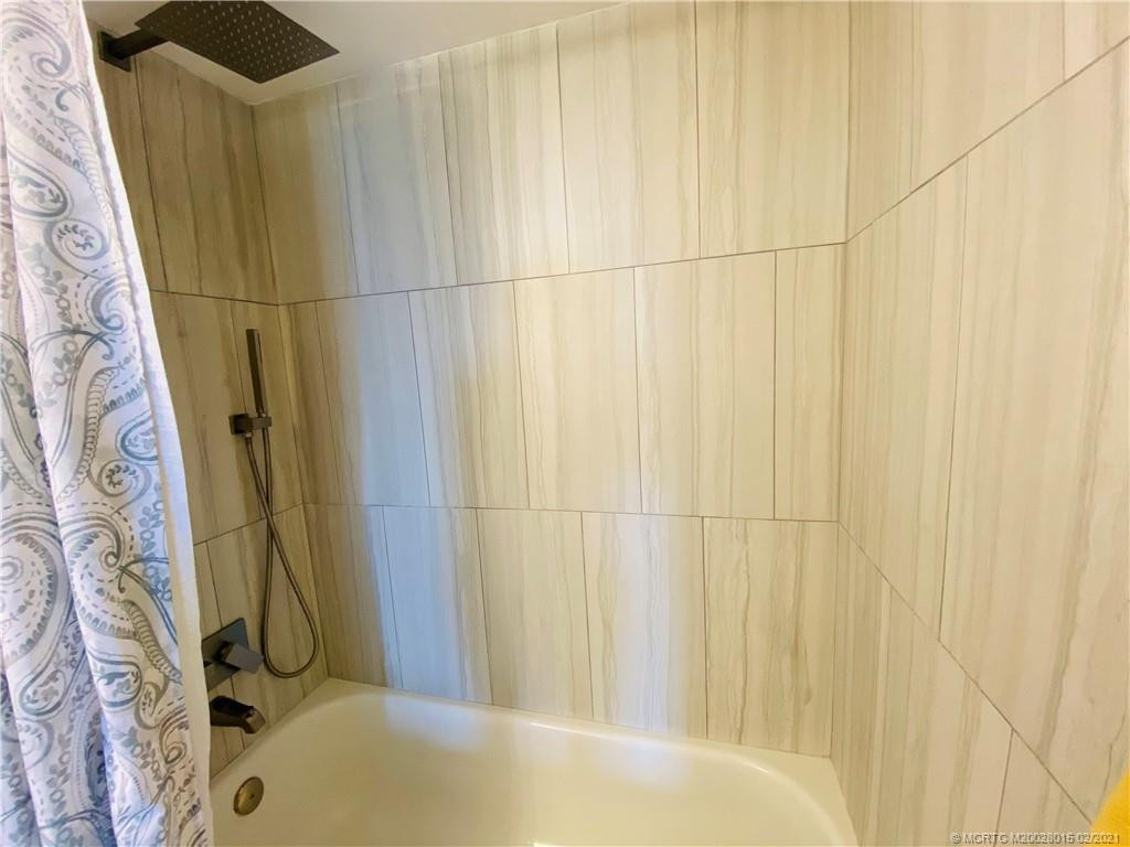 7440 S Ocean Drive 524a Property Photo 11