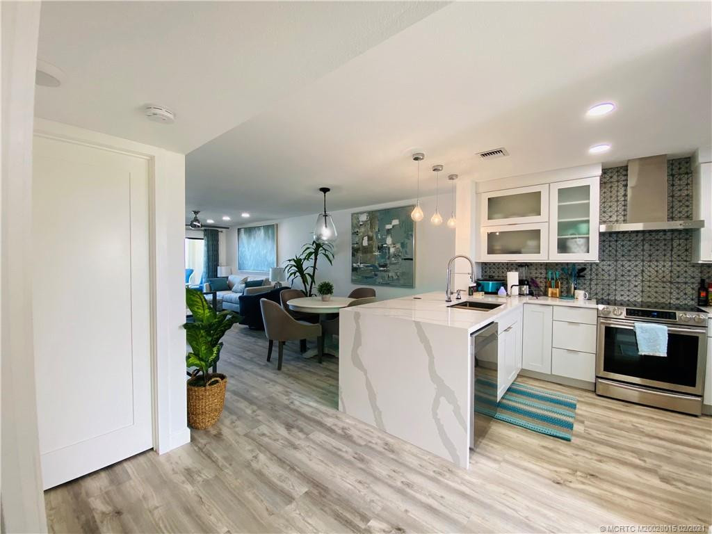7440 S Ocean Drive 524a Property Photo 14