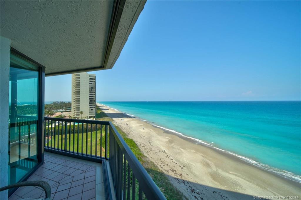 8800 S Ocean Drive 905 Property Photo 1