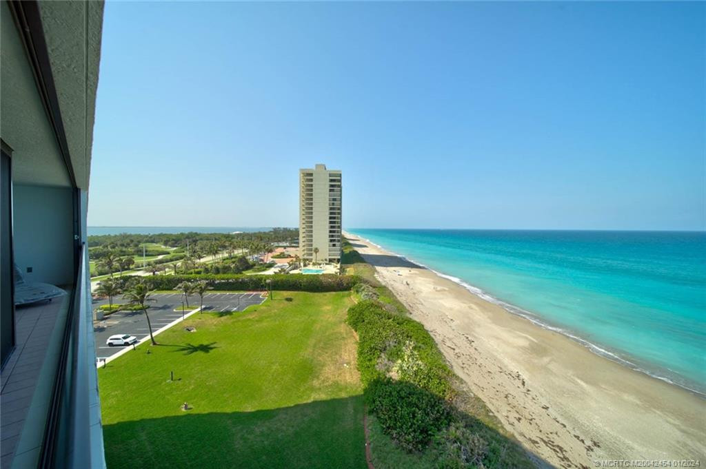 8800 S Ocean Drive 905 Property Photo 2