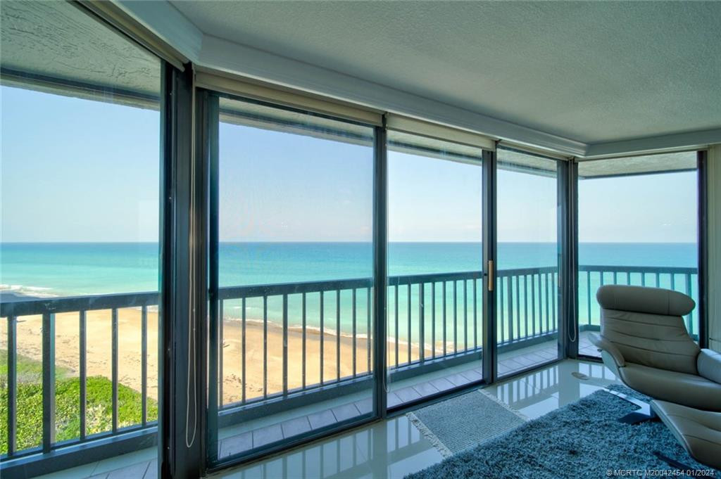 8800 S Ocean Drive 905 Property Photo 18