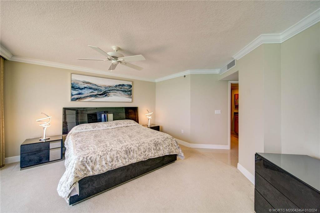 8800 S Ocean Drive 905 Property Photo 25