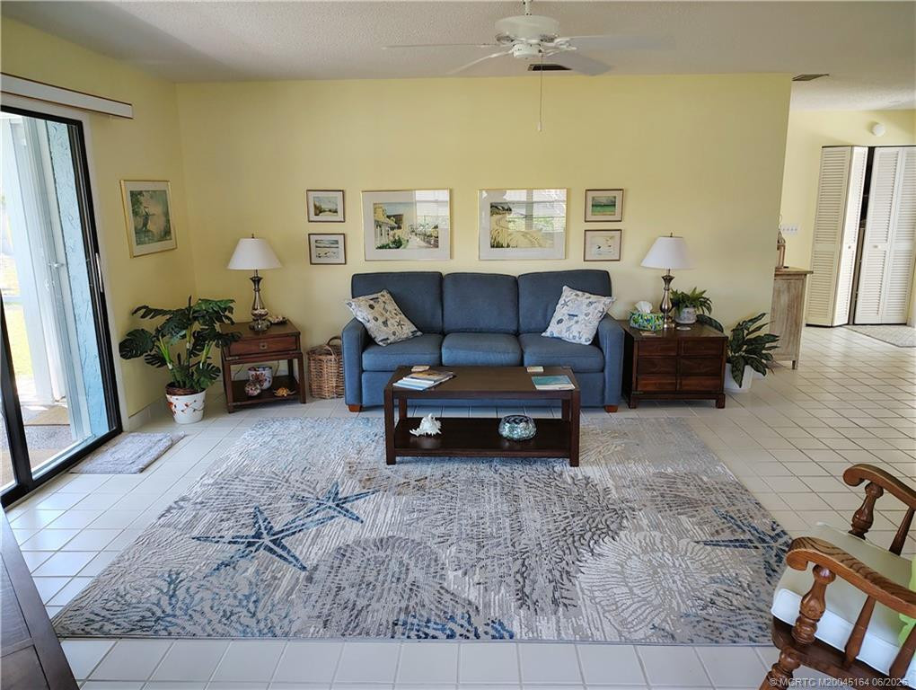 M20045164 Property Photo 14