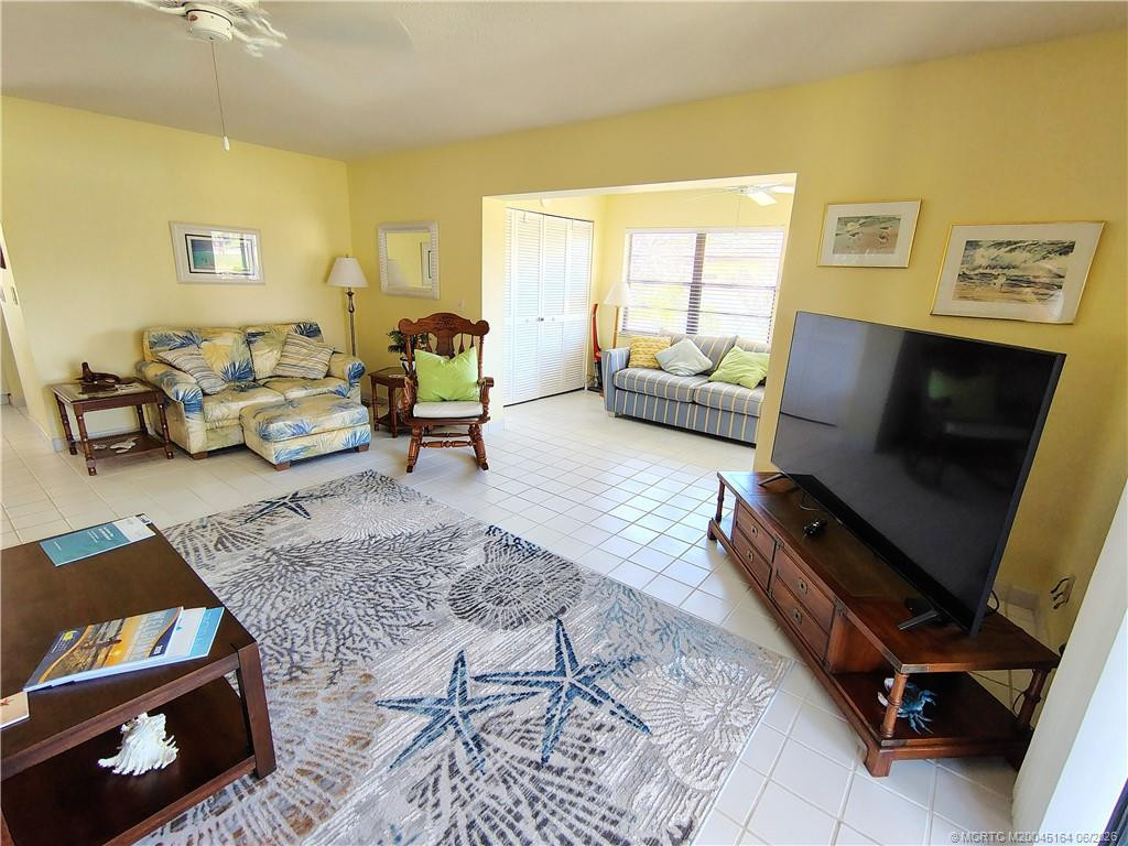 M20045164 Property Photo 19