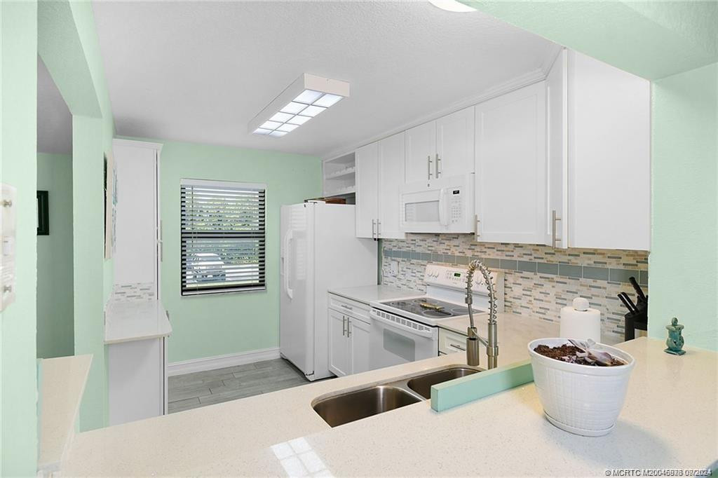 M20046976 Property Photo 8