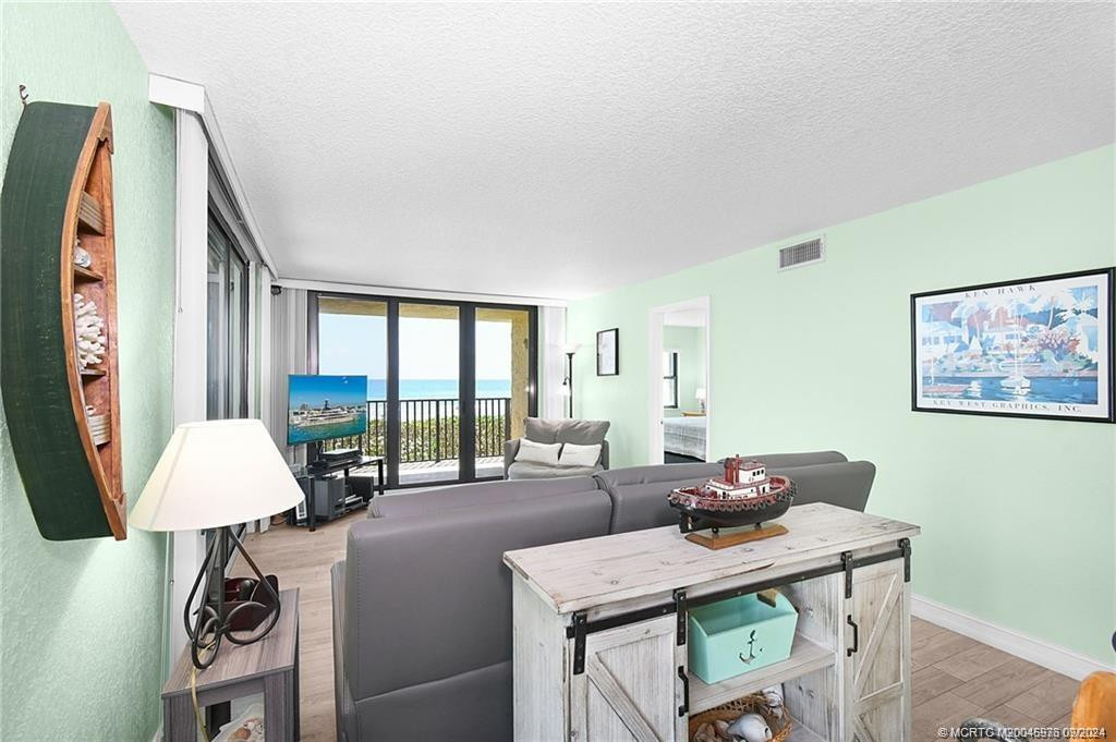 M20046976 Property Photo 13
