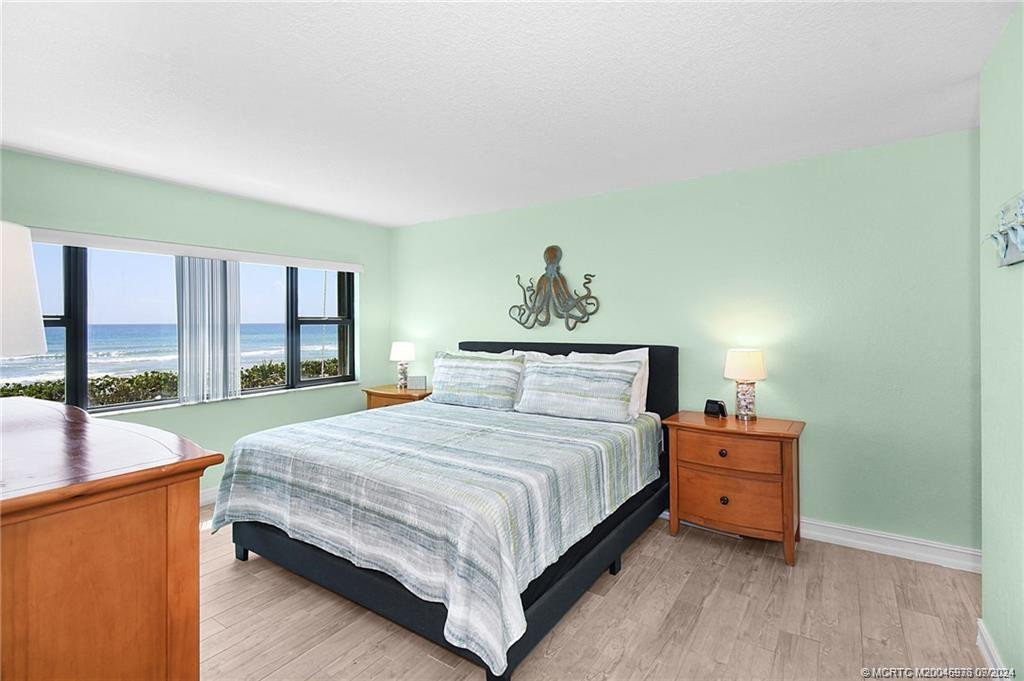 M20046976 Property Photo 28