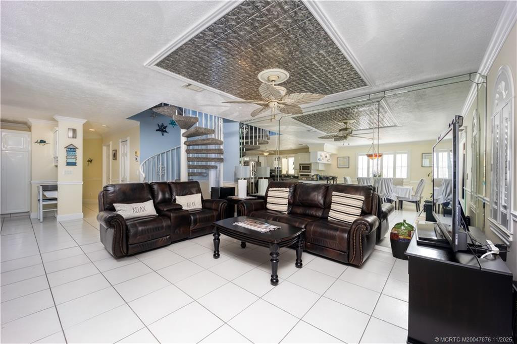 980 Nettles Boulevard Property Photo 13