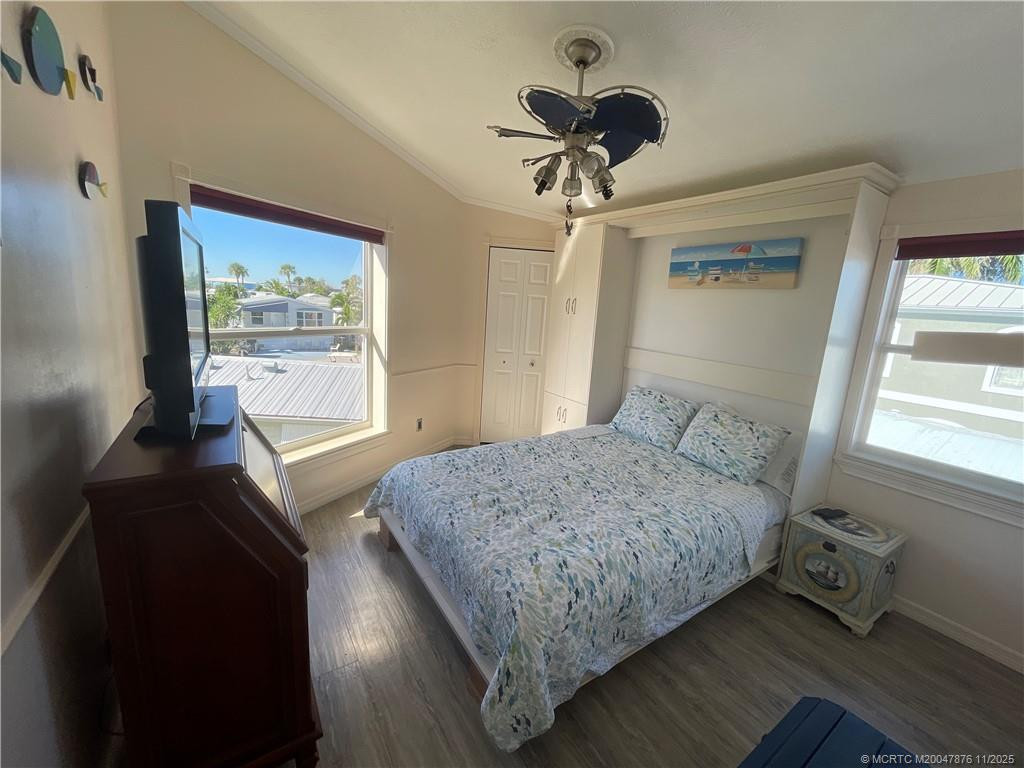 980 Nettles Boulevard Property Photo 23