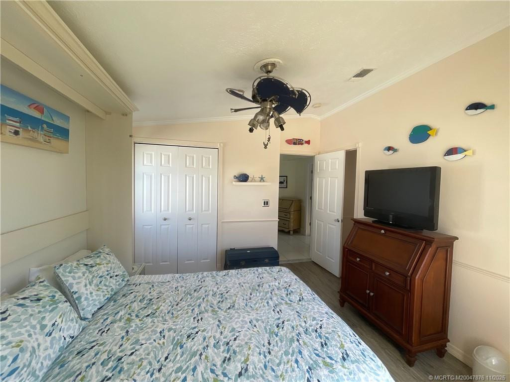 980 Nettles Boulevard Property Photo 24