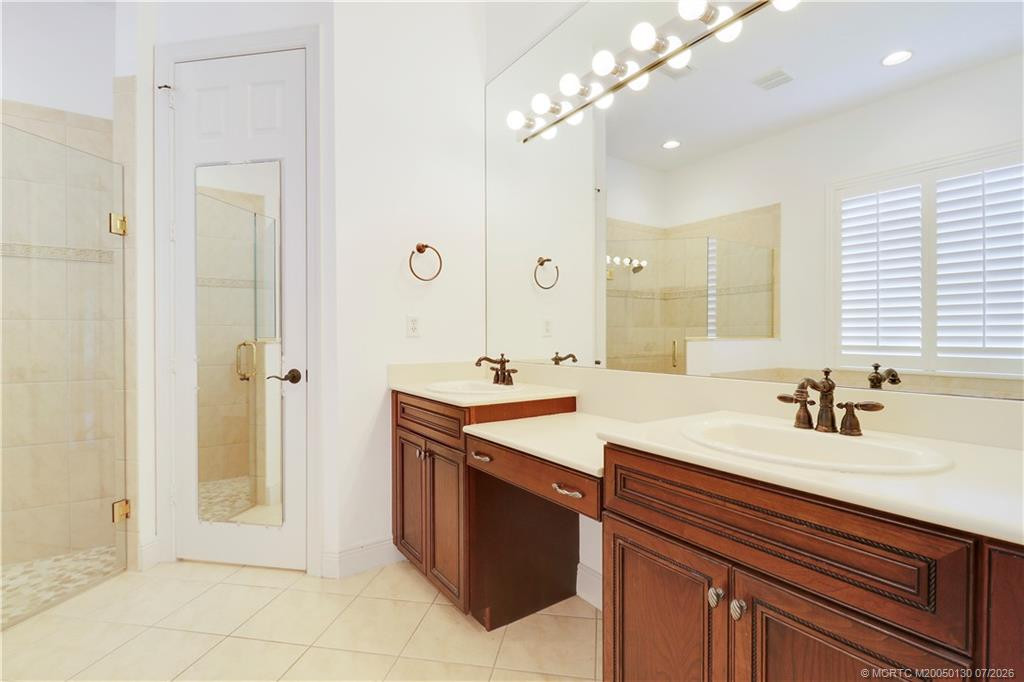 736 Sw Pebble Lane Property Photo 26