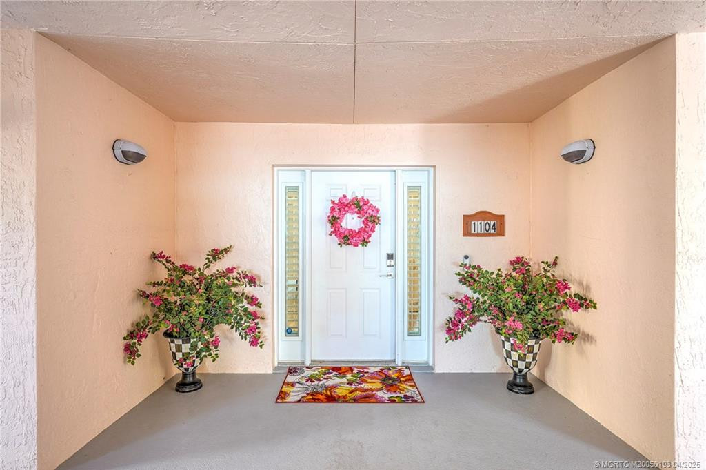 5799 Ne Island Cove Way 1104 Property Photo 8