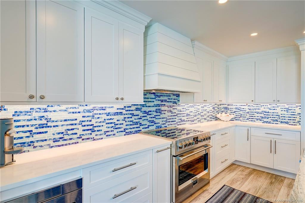 5799 Ne Island Cove Way 1104 Property Photo 24