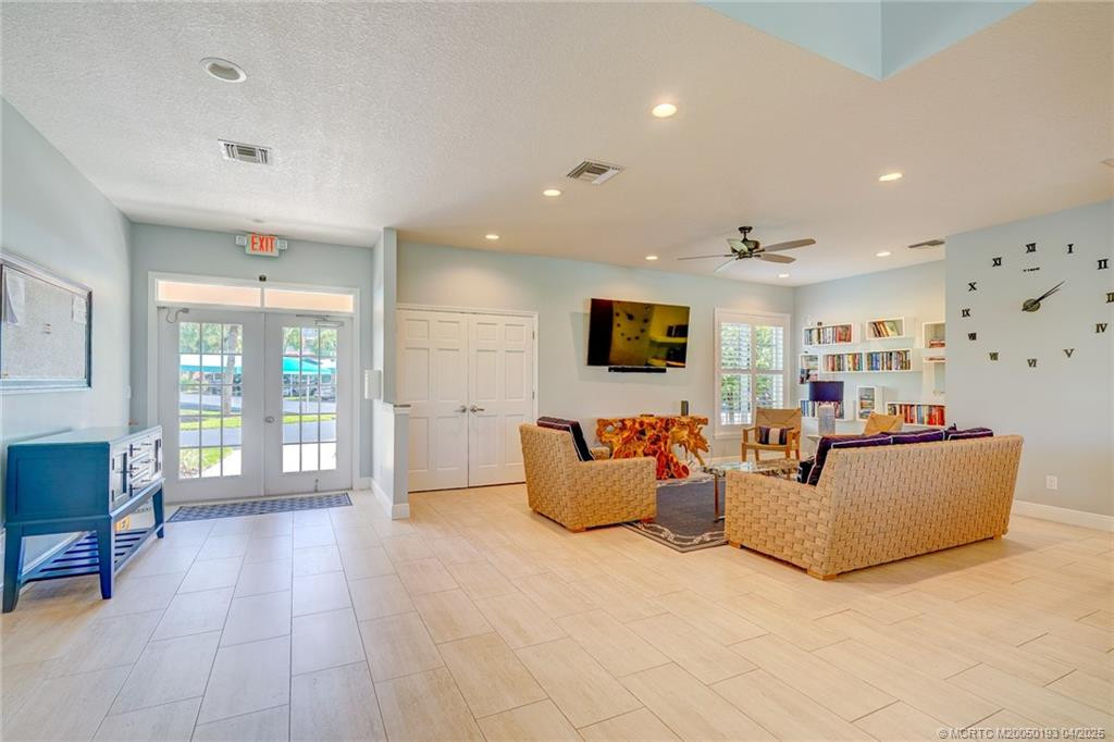 5799 Ne Island Cove Way 1104 Property Photo 64
