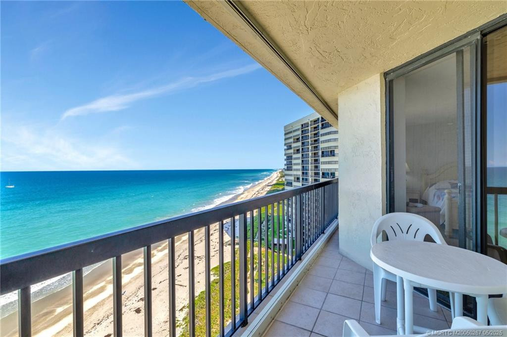 9500 S Ocean Drive Higher Floor Property Photo 24