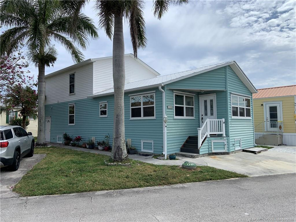 1156 Nettles Boulevard Property Photo 3
