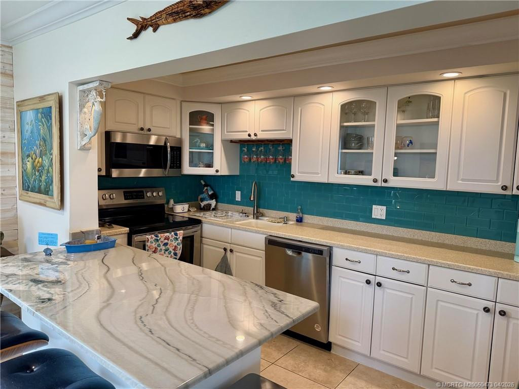 1357 Ne Ocean Boulevard 106 Property Photo 11