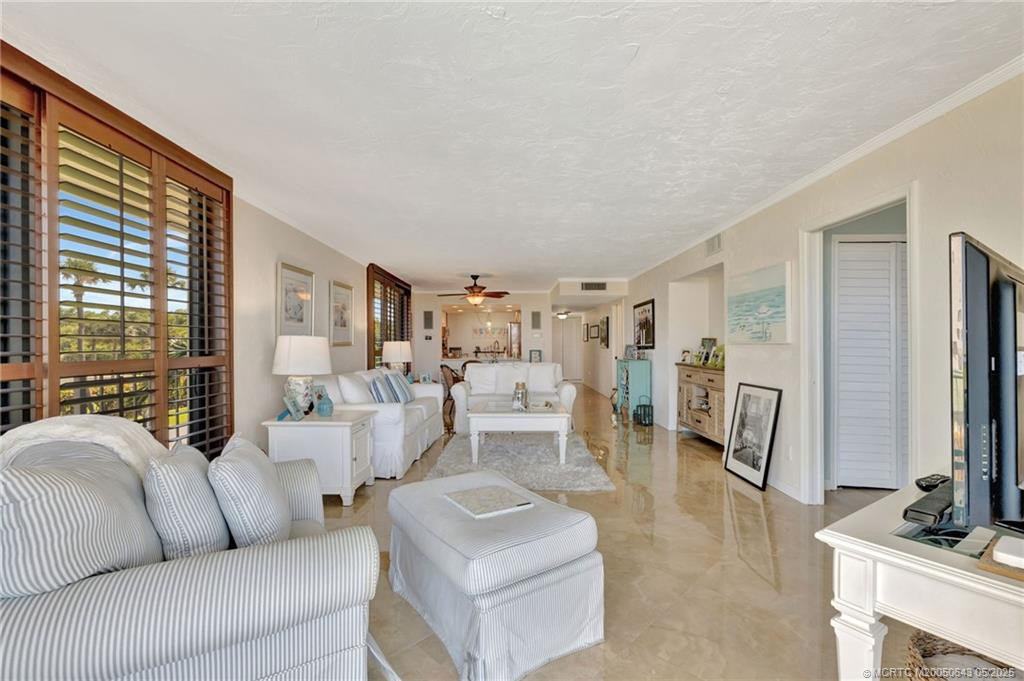 10000 S Ocean Drive 206 Property Photo 18