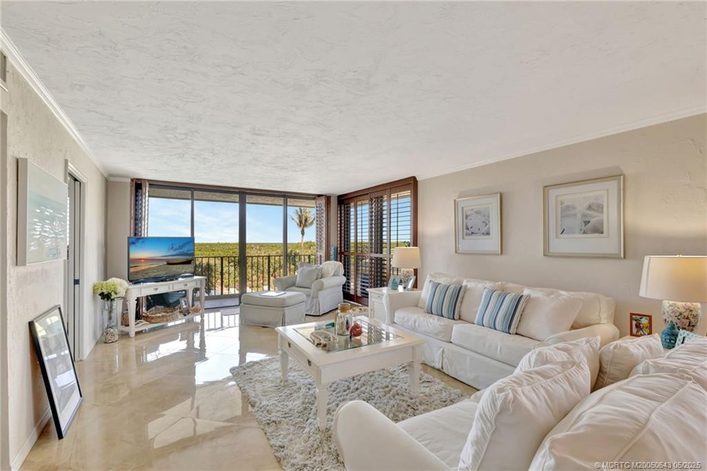 10000 S Ocean Drive 206 Property Photo 20