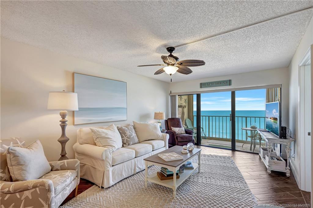 10310 S Ocean Drive Ph Property Photo 3