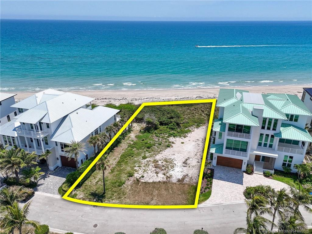 8128 S Ocean Drive Property Photo 1