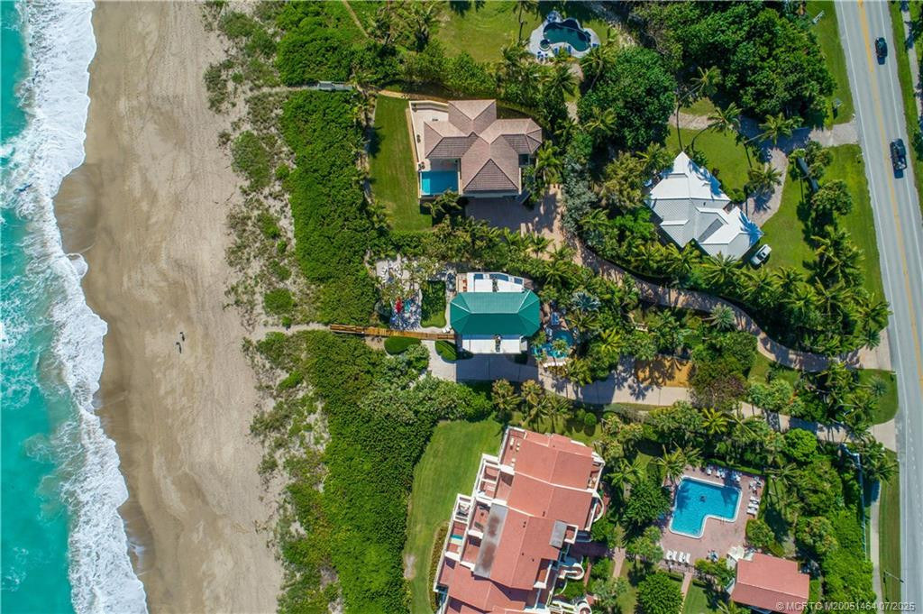4643 Ne Ocean Boulevard Property Photo 5