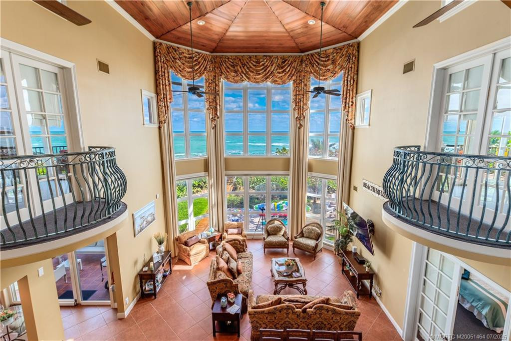 4643 Ne Ocean Boulevard Property Photo 10