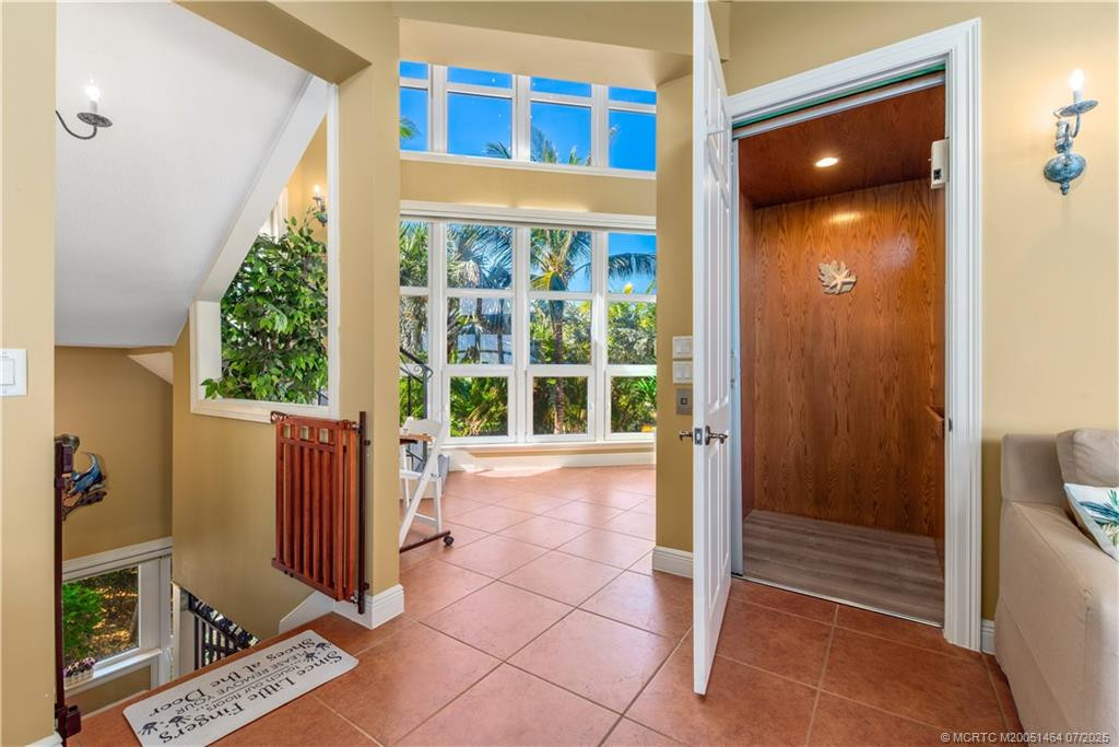 4643 Ne Ocean Boulevard Property Photo 19
