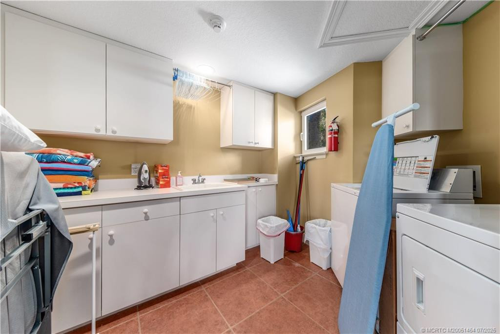 4643 Ne Ocean Boulevard Property Photo 22