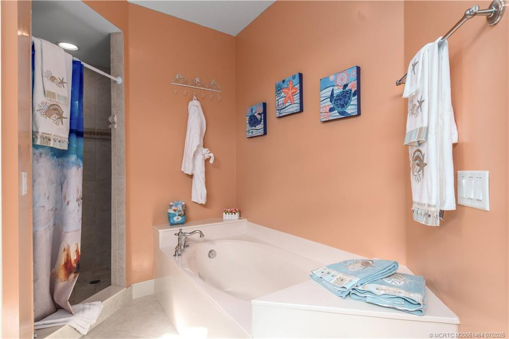 4643 Ne Ocean Boulevard Property Photo 43